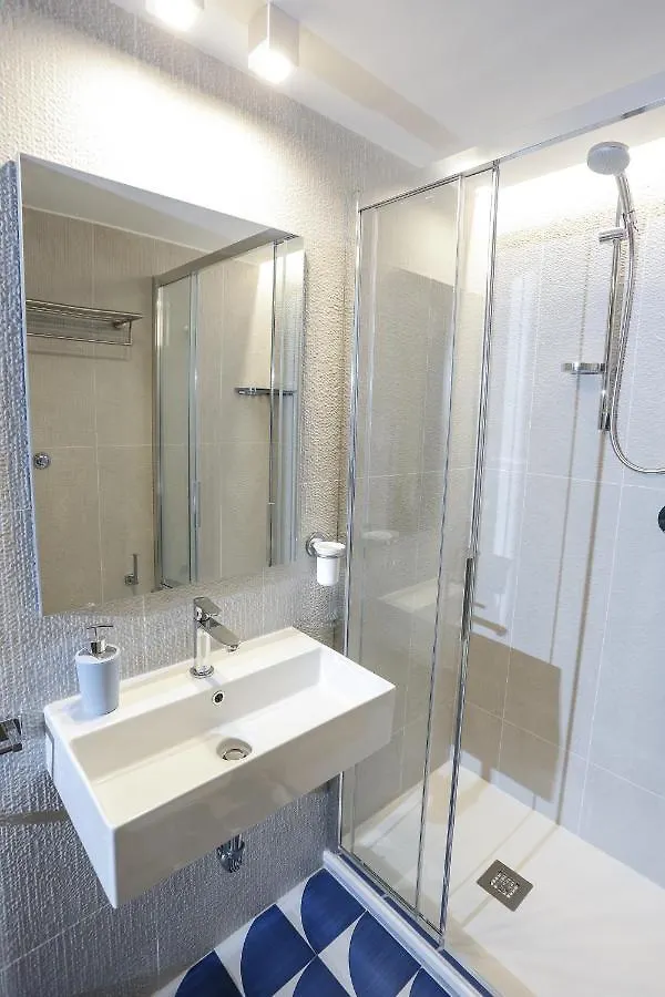 Ersilia Chiaia Suite Naples Italy